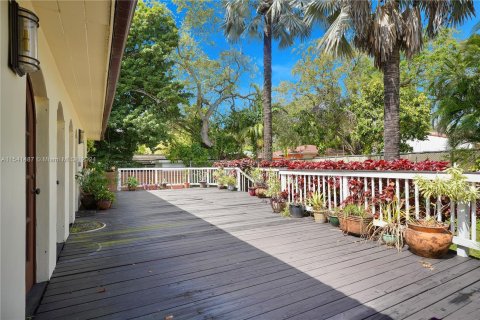 Casa en venta en El Portal, Florida, 4 dormitorios, 269.32 m2 № 1040138 - foto 22