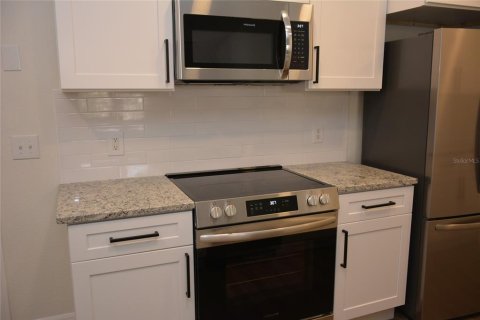 Condominio en venta en Orlando, Florida, 1 dormitorio, 78.6 m2 № 1046598 - foto 16