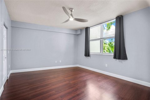 Copropriété à vendre à Fort Lauderdale, Floride: 2 chambres, 108.6 m2 № 1238730 - photo 15