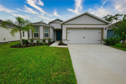 House in New Smyrna Beach, Florida 3 bedrooms, 162.95 sq.m. № 1347562 - photo 1