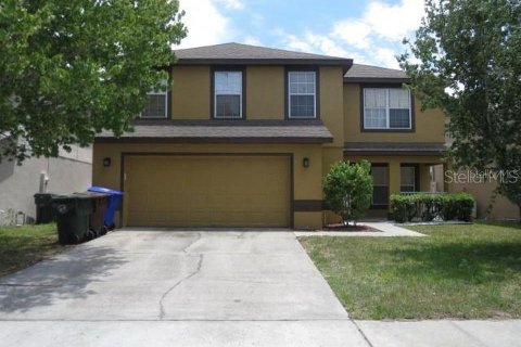 House in Kissimmee, Florida 4 bedrooms, 198.9 sq.m. № 1347564 - photo 1