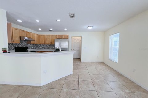 Villa ou maison à louer à Kissimmee, Floride: 4 chambres, 198.9 m2 № 1347564 - photo 6