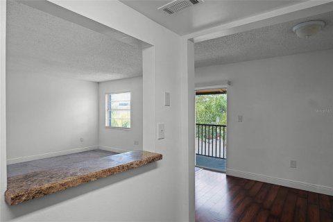 Condo in Orlando, Florida, 2 bedrooms  № 1190966 - photo 8