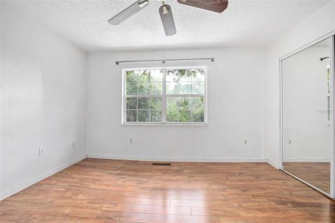 Condo in DeLand, Florida, 2 bedrooms  № 1247924 - photo 24