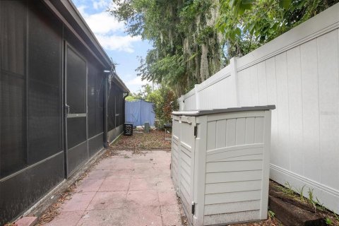 Condo in DeLand, Florida, 2 bedrooms  № 1247924 - photo 27