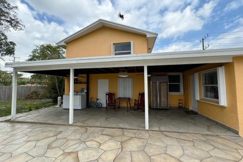 Villa ou maison à vendre à Lake Worth, Floride: 5 chambres, 144.56 m2 № 1057816 - photo 28