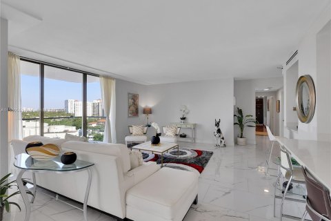 Condominio en venta en Aventura, Florida, 2 dormitorios, 175.31 m2 № 1065170 - foto 8