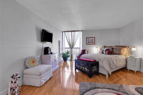 Condominio en venta en Aventura, Florida, 2 dormitorios, 175.31 m2 № 1065170 - foto 22