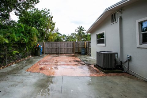 Casa en venta en Oakland Park, Florida, 4 dormitorios, 164.99 m2 № 1054791 - foto 2