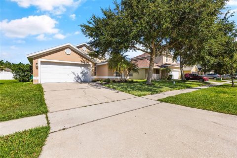 Villa ou maison à vendre à Kissimmee, Floride: 4 chambres, 153.66 m2 № 1285712 - photo 3