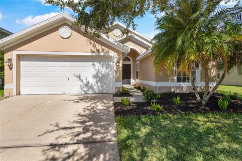 Villa ou maison à vendre à Kissimmee, Floride: 4 chambres, 153.66 m2 № 1285712 - photo 2