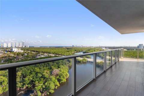 Condominio en venta en North Miami Beach, Florida, 3 dormitorios, 144.56 m2 № 1028888 - foto 12