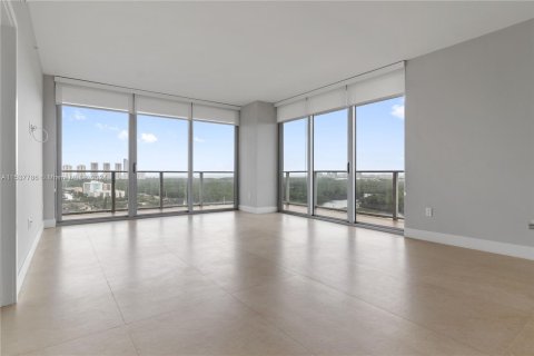 Condominio en venta en North Miami Beach, Florida, 3 dormitorios, 144.56 m2 № 1028888 - foto 10