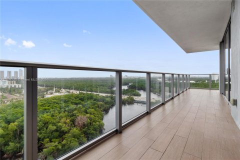 Condominio en venta en North Miami Beach, Florida, 3 dormitorios, 144.56 m2 № 1028888 - foto 15