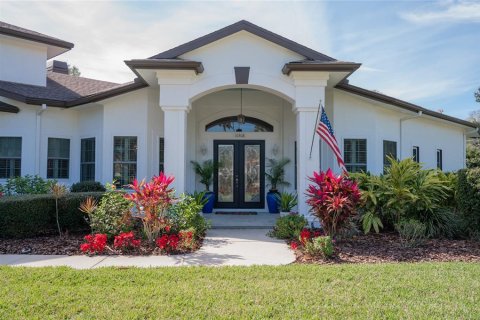 House in Bradenton, Florida 4 bedrooms, 343.09 sq.m. № 1344770 - photo 3