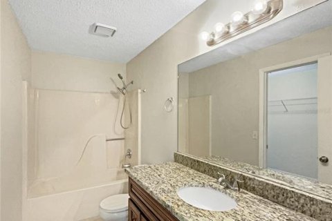 Casa en venta en Tampa, Florida, 3 dormitorios, 116.31 m2 № 1344771 - foto 16