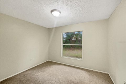 House in Tampa, Florida 3 bedrooms, 116.31 sq.m. № 1344771 - photo 12