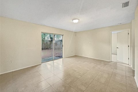 Villa ou maison à vendre à Tampa, Floride: 3 chambres, 116.31 m2 № 1344771 - photo 4