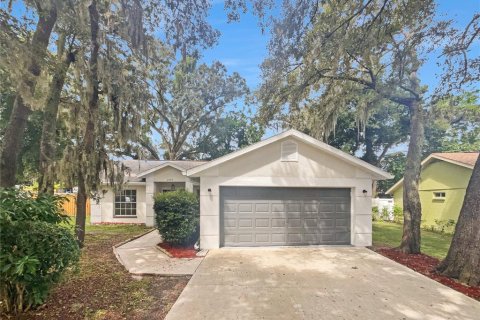 Villa ou maison à vendre à Tampa, Floride: 3 chambres, 116.31 m2 № 1344771 - photo 1