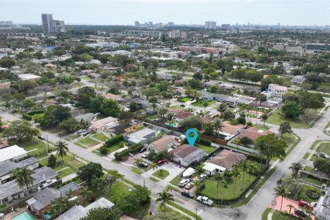 Villa ou maison à vendre à North Miami Beach, Floride: 3 chambres, 152.27 m2 № 1065111 - photo 27