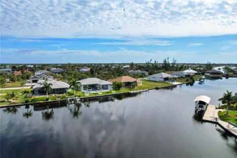 Villa ou maison à vendre à Port Charlotte, Floride: 3 chambres, 206.34 m2 № 1346375 - photo 6