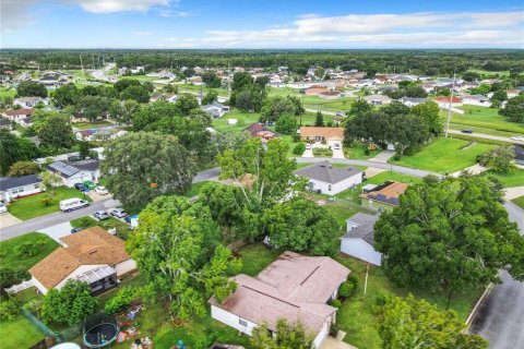 Villa ou maison à vendre à Kissimmee, Floride: 2 chambres, 114.18 m2 № 1346341 - photo 1