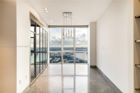 Condo in Sunny Isles Beach, Florida, 6 bedrooms  № 1071796 - photo 10