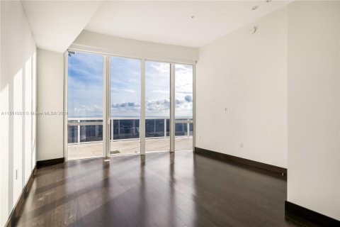 Condo in Sunny Isles Beach, Florida, 6 bedrooms  № 1071796 - photo 29