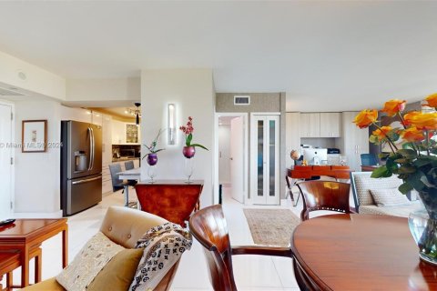 Condominio en venta en Aventura, Florida, 2 dormitorios, 101.45 m2 № 1071759 - foto 29