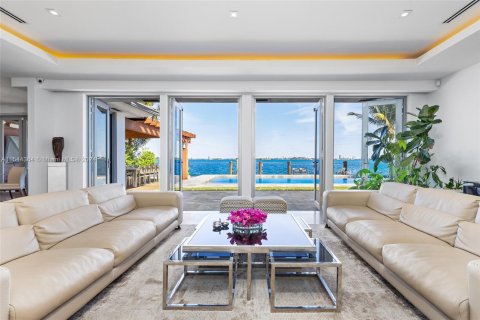 Villa ou maison à vendre à Miami Shores, Floride: 4 chambres, 392.51 m2 № 1049460 - photo 16