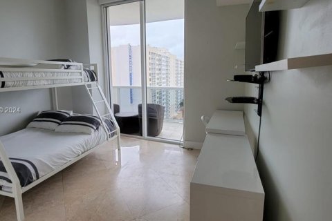 Condo in Sunny Isles Beach, Florida, 2 bedrooms  № 1397343 - photo 29