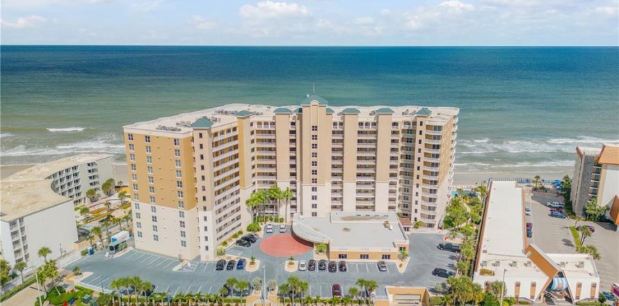 Condominio en Daytona Beach Shores, Florida, 3 dormitorios  № 1379490