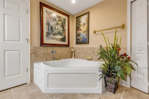 Condo in Daytona Beach Shores, Florida, 3 bedrooms  № 1379490 - photo 20