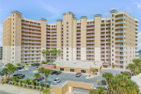 Condo in Daytona Beach Shores, Florida, 3 bedrooms  № 1379490 - photo 2