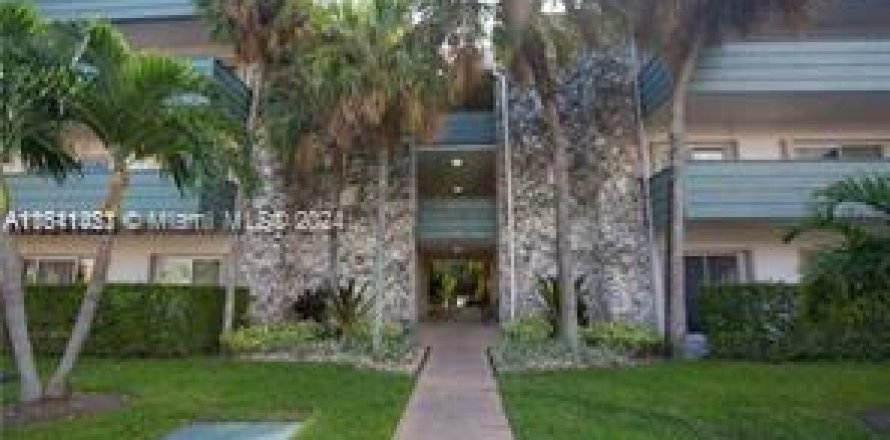 Condo in Miami, Florida, 1 bedroom  № 1233759