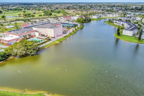 Copropriété à vendre à Boca Raton, Floride: 2 chambres, 93.65 m2 № 1026372 - photo 1