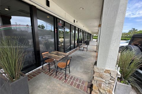 Propiedad comercial en venta en Pembroke Pines, Florida № 1305568 - foto 7