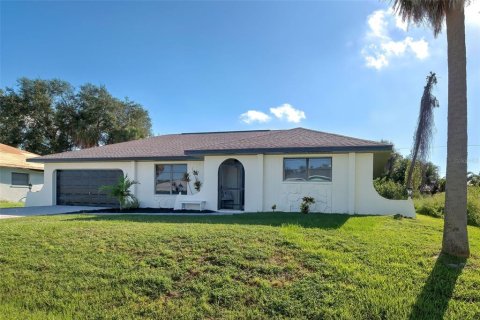 Villa ou maison à vendre à Port Charlotte, Floride: 2 chambres, 102.84 m2 № 1380848 - photo 1