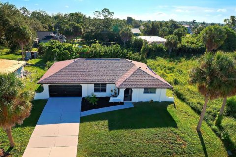 Villa ou maison à vendre à Port Charlotte, Floride: 2 chambres, 102.84 m2 № 1380848 - photo 3