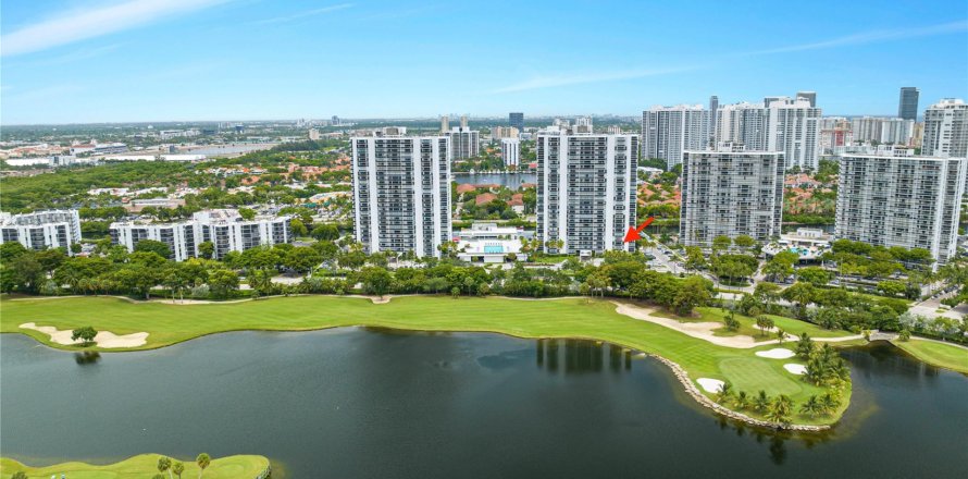 Condo in Aventura, Florida, 2 bedrooms  № 1051235