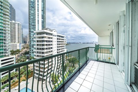 Condominio en venta en Miami, Florida, 3 dormitorios, 158.96 m2 № 1398060 - foto 1