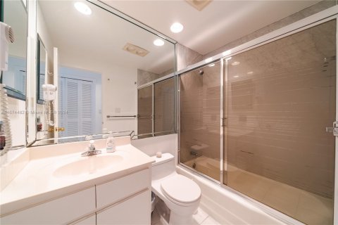 Condominio en venta en Miami, Florida, 3 dormitorios, 158.96 m2 № 1398060 - foto 21