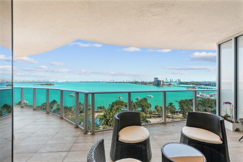 Condominio en venta en Miami, Florida, 3 dormitorios, 173.26 m2 № 1399444 - foto 3