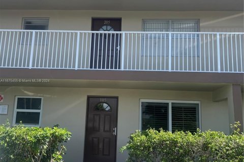 Copropriété à vendre à Margate, Floride: 1 chambre, 68.28 m2 № 1399486 - photo 1