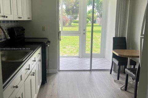 Condominio en venta en Margate, Florida, 1 dormitorio, 68.28 m2 № 1399486 - foto 3