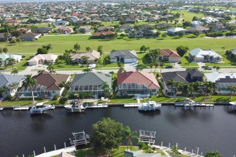 Casa en venta en Punta Gorda, Florida, 3 dormitorios, 252.51 m2 № 1304571 - foto 2