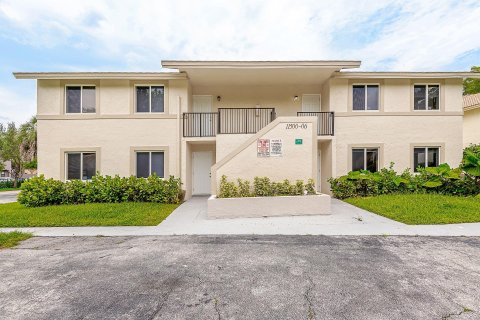 Immobilier commercial à vendre à Coral Springs, Floride: 355.91 m2 № 1079238 - photo 10