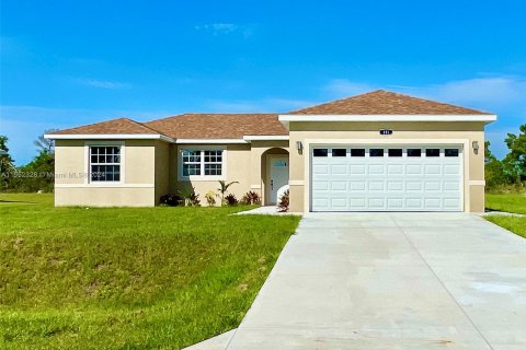 Casa en venta en Lake Placid, Florida, 3 dormitorios, 141.3 m2 № 1071798 - foto 1