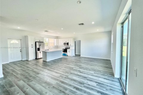 Casa en venta en Lake Placid, Florida, 3 dormitorios, 141.3 m2 № 1071798 - foto 6