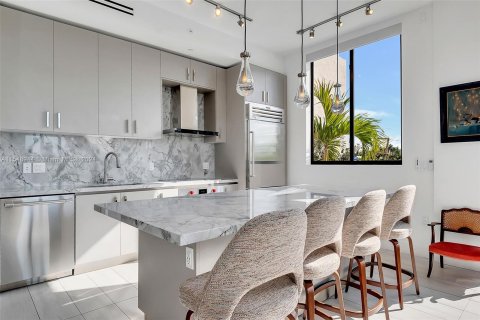 Condo in Miami Beach, Florida, 3 bedrooms  № 1071762 - photo 10